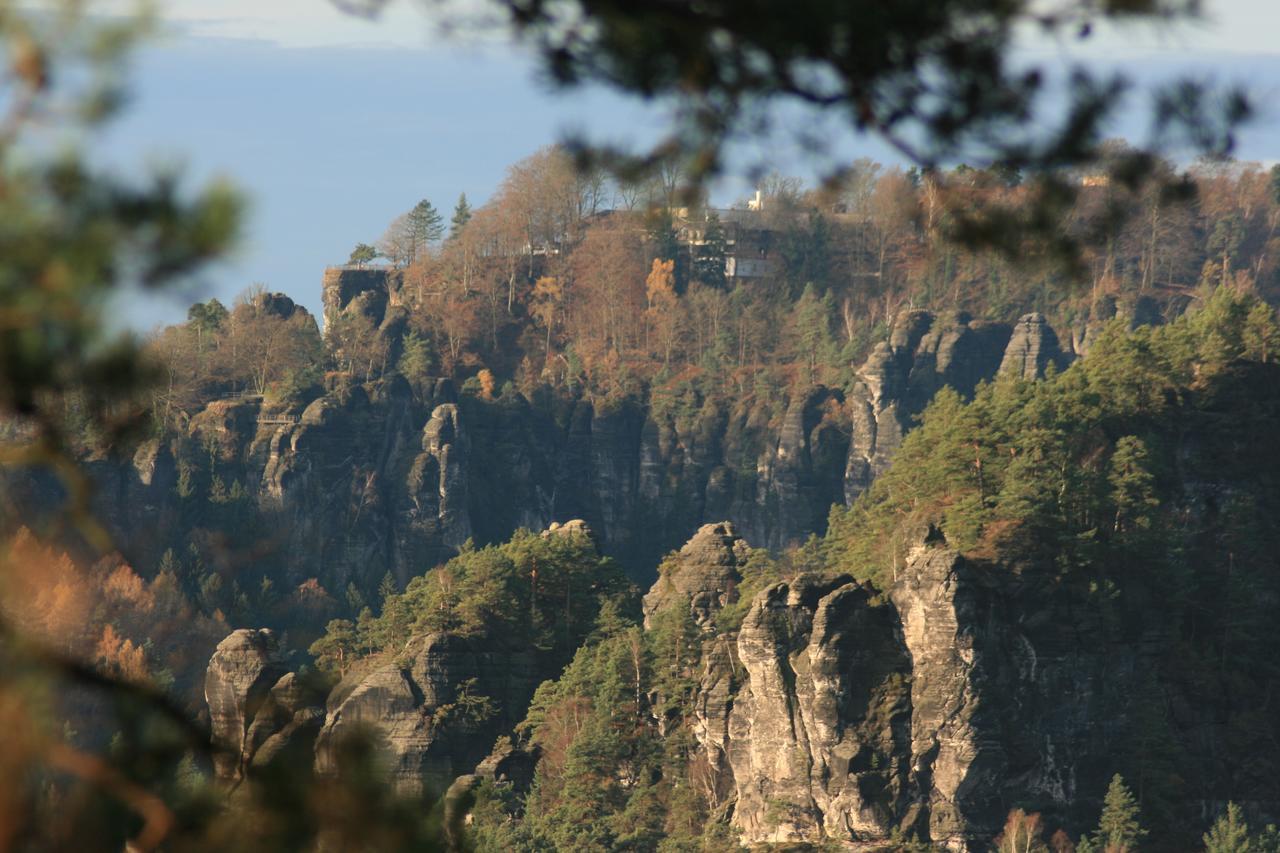 Kraeuterbaude Hotel Saupsdorf ภายนอก รูปภาพ